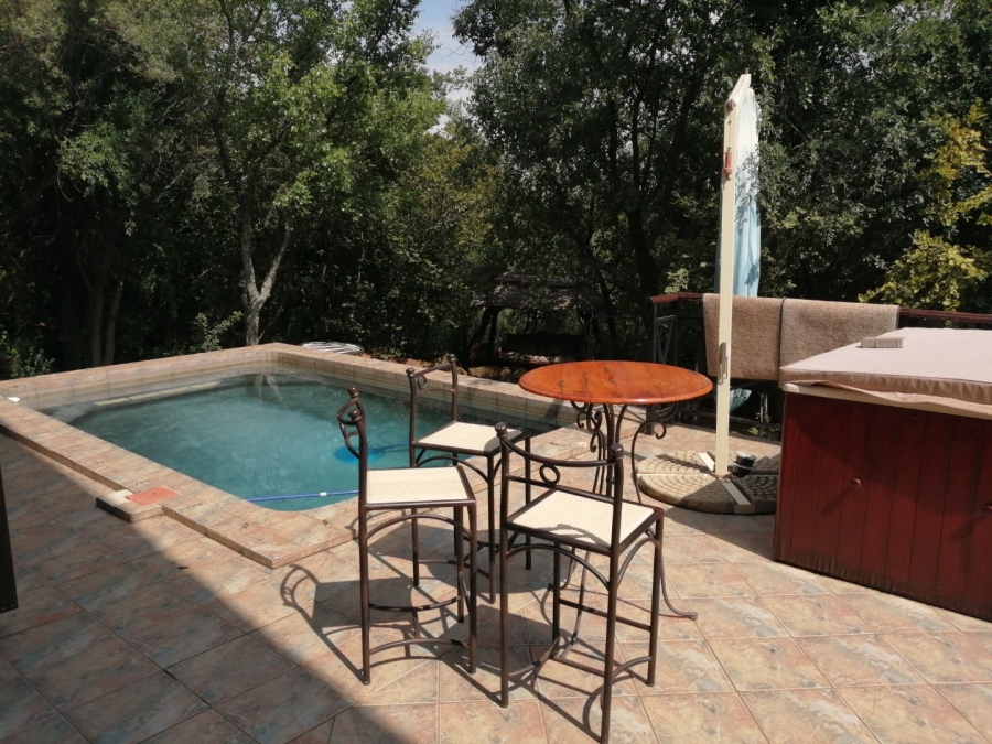 4 Bedroom Property for Sale in Boschenvaal River Front Lodges Free State